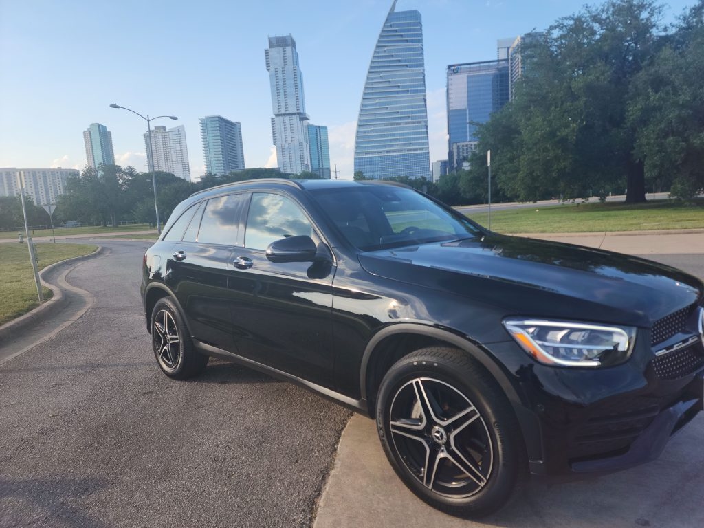 Mercedes Sedan Limo and Black Car Service
