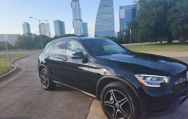 Mercedes Sedan Limo and Black Car Service