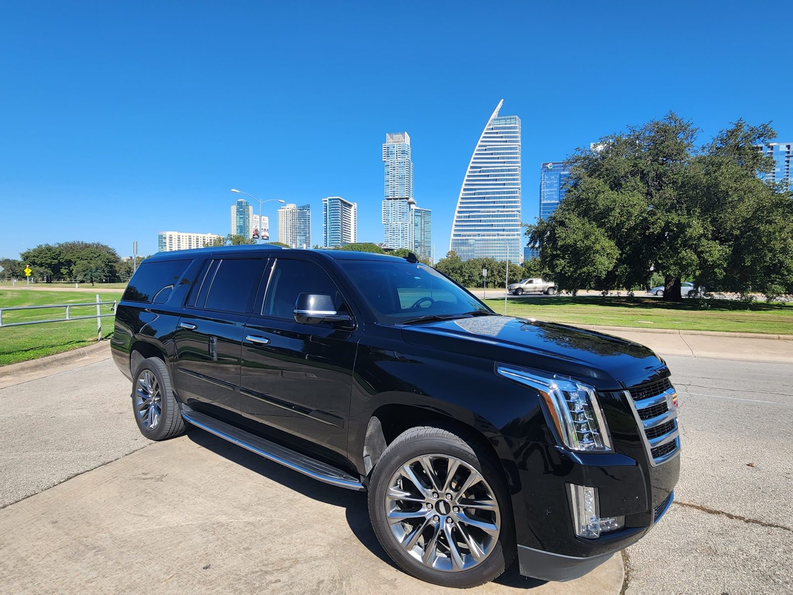 our elite neighborhood Limo Service - Lake Travis Limo to and from Austin Airport