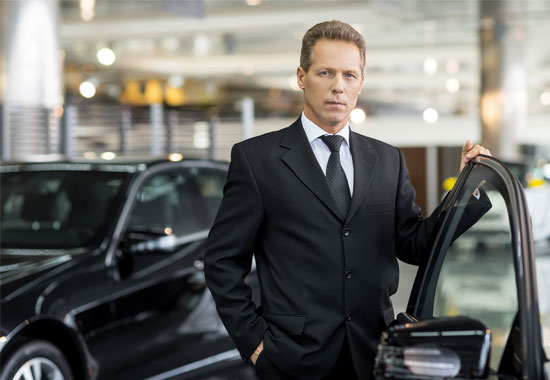 Limo and Black Car Service to and from Airport for Corporate and business