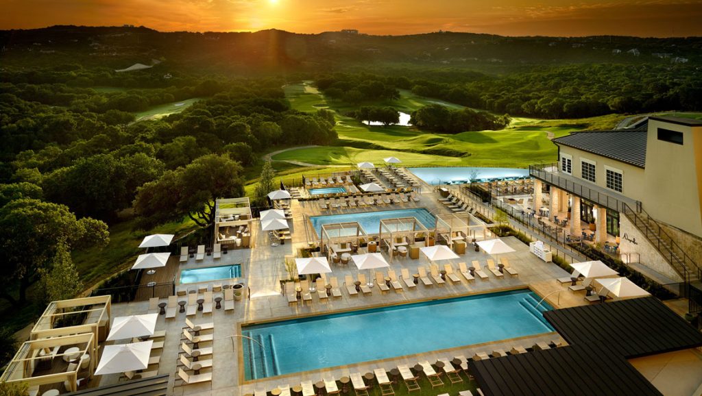 Limo Service to and from Omni Hotel Austin TX