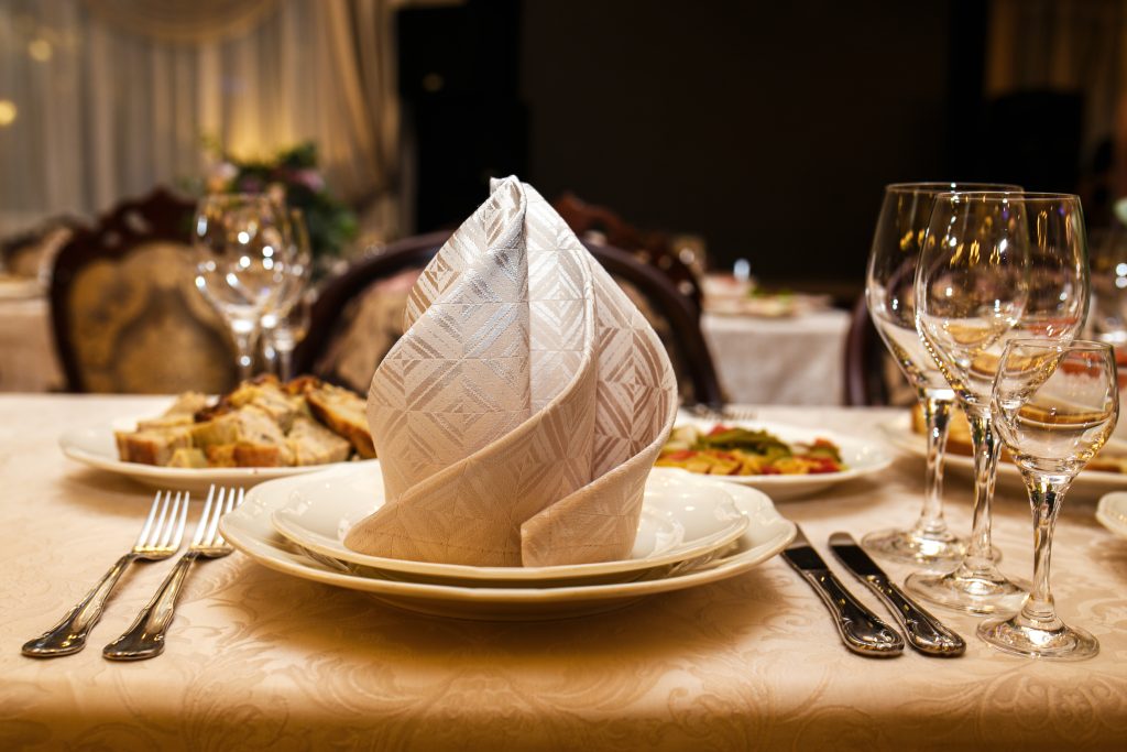 Luxury Dining Limo, Car Service Transportation from Lake Travis Limo