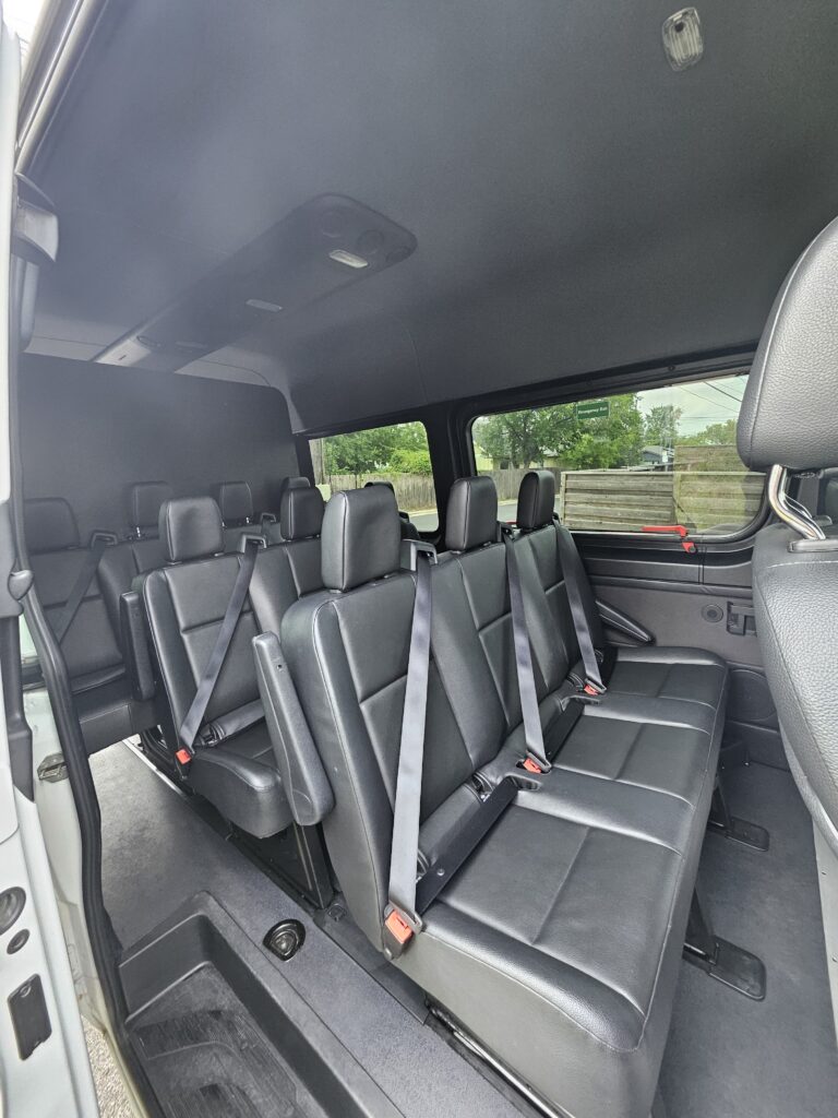 Lake Travis Limo - Austin TX - Limo Group Transportation